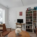 Reykjavik Central Apartment - Best Location!