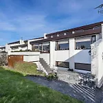 Modern And Spacious House In Seltjarnarnes.