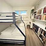 Modern 2 Bedroom Apartment In Kopavogur