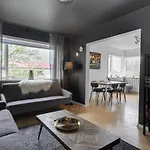 Cozy 2Br Apartment