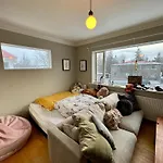 Cozy, Central Apartment