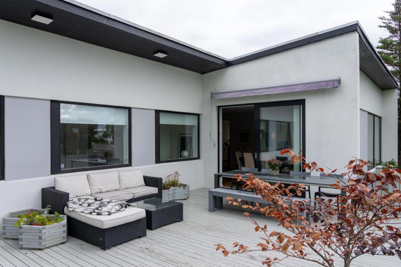 Stylish And Spacious Family *