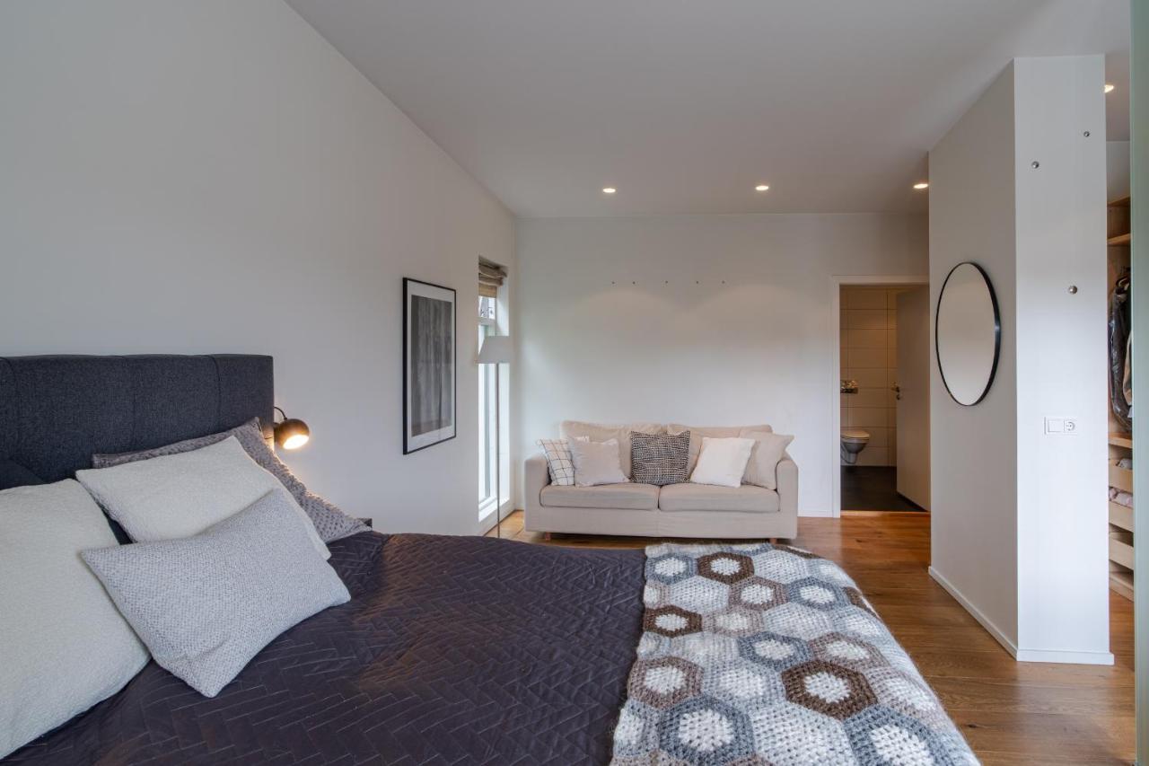 Stylish And Spacious Family *