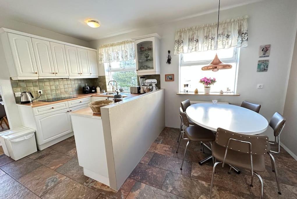Spacious And Family Friendly In Apartment Reykjavík