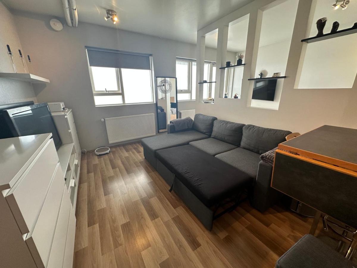 Apartment Entire *