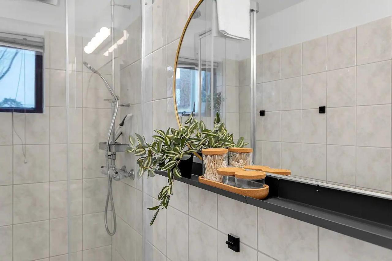 Venture Vacation-restful Retreat In The Suburbs Apartment *