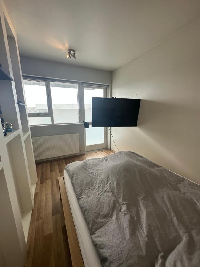 Entire Apartment *