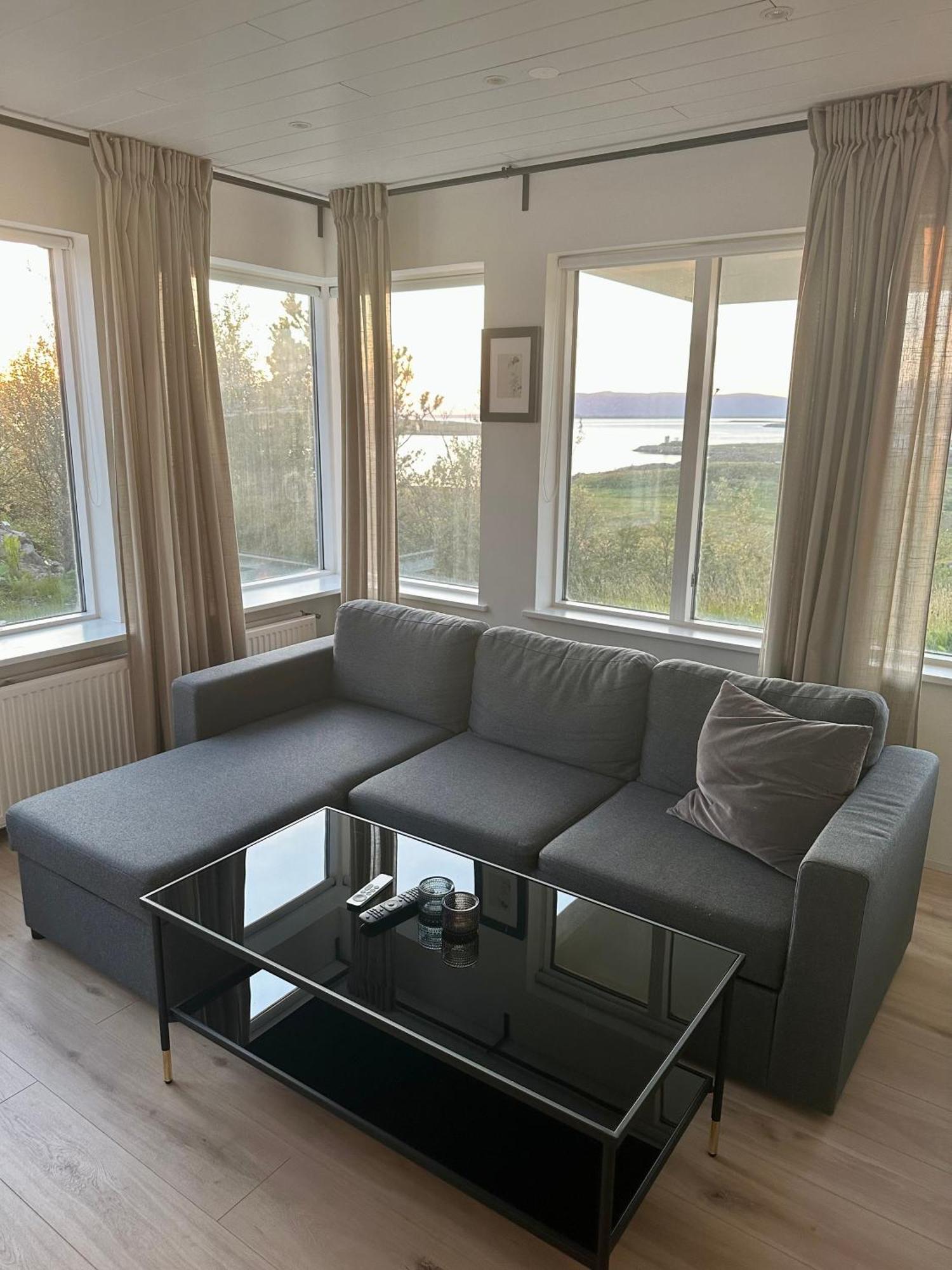 Charming 1-bedroom With Stunning View *