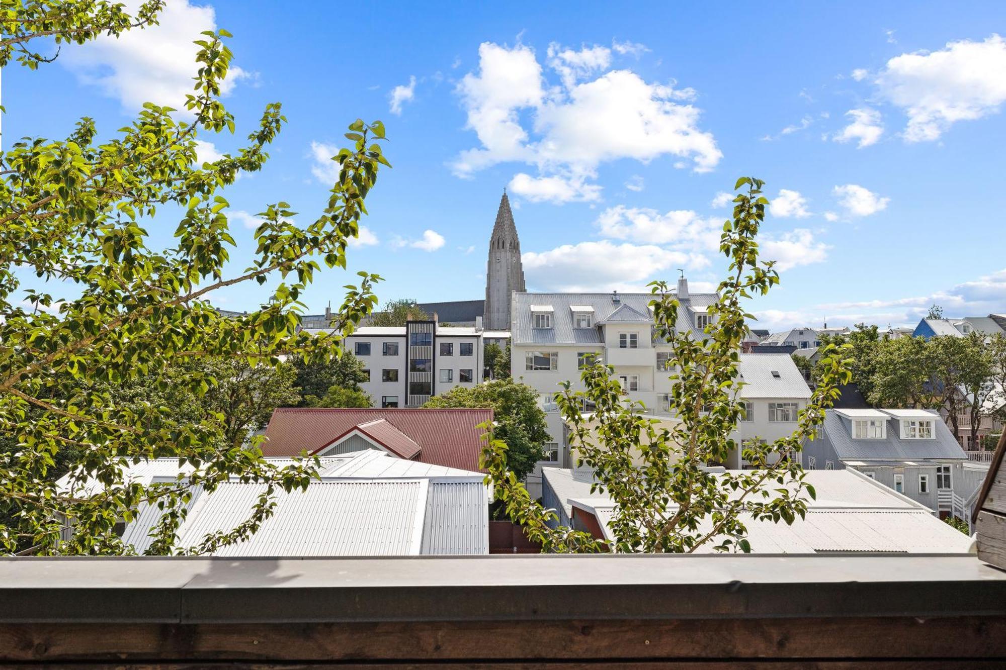 Apartment Dead Centre Penthouse Reykjavik