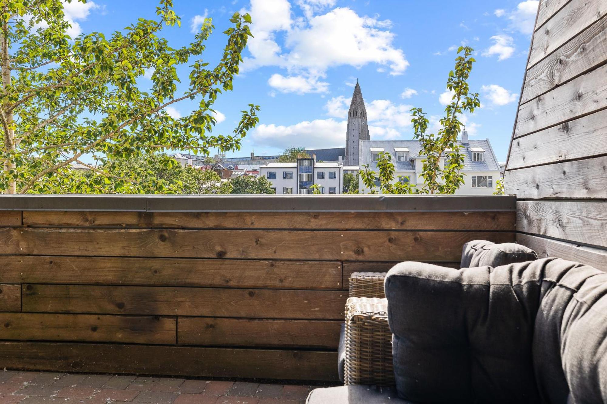 Dead Centre Penthouse * Reykjavik