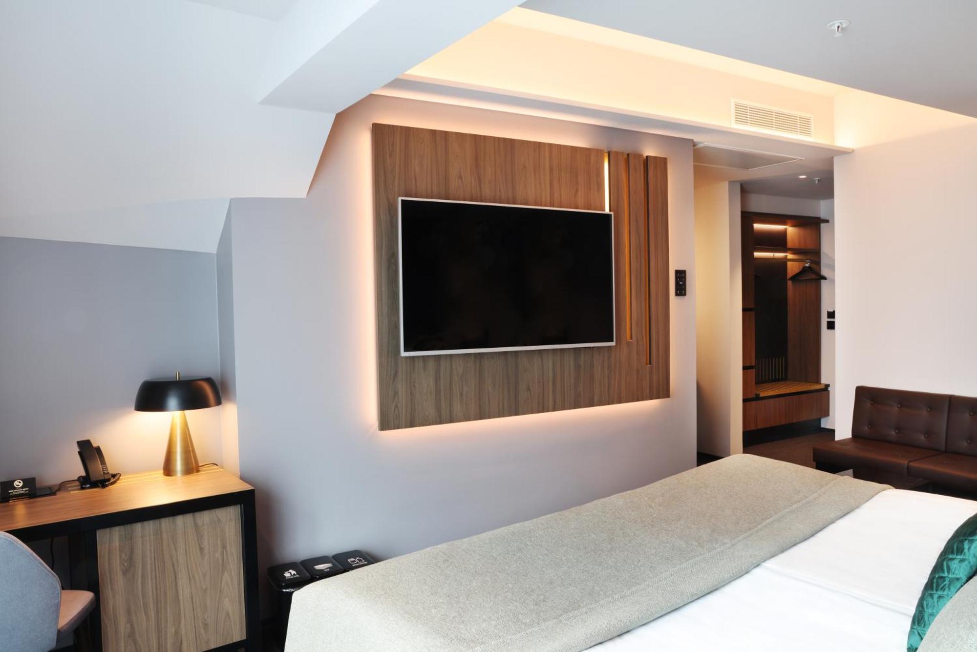 Saga Hotel
