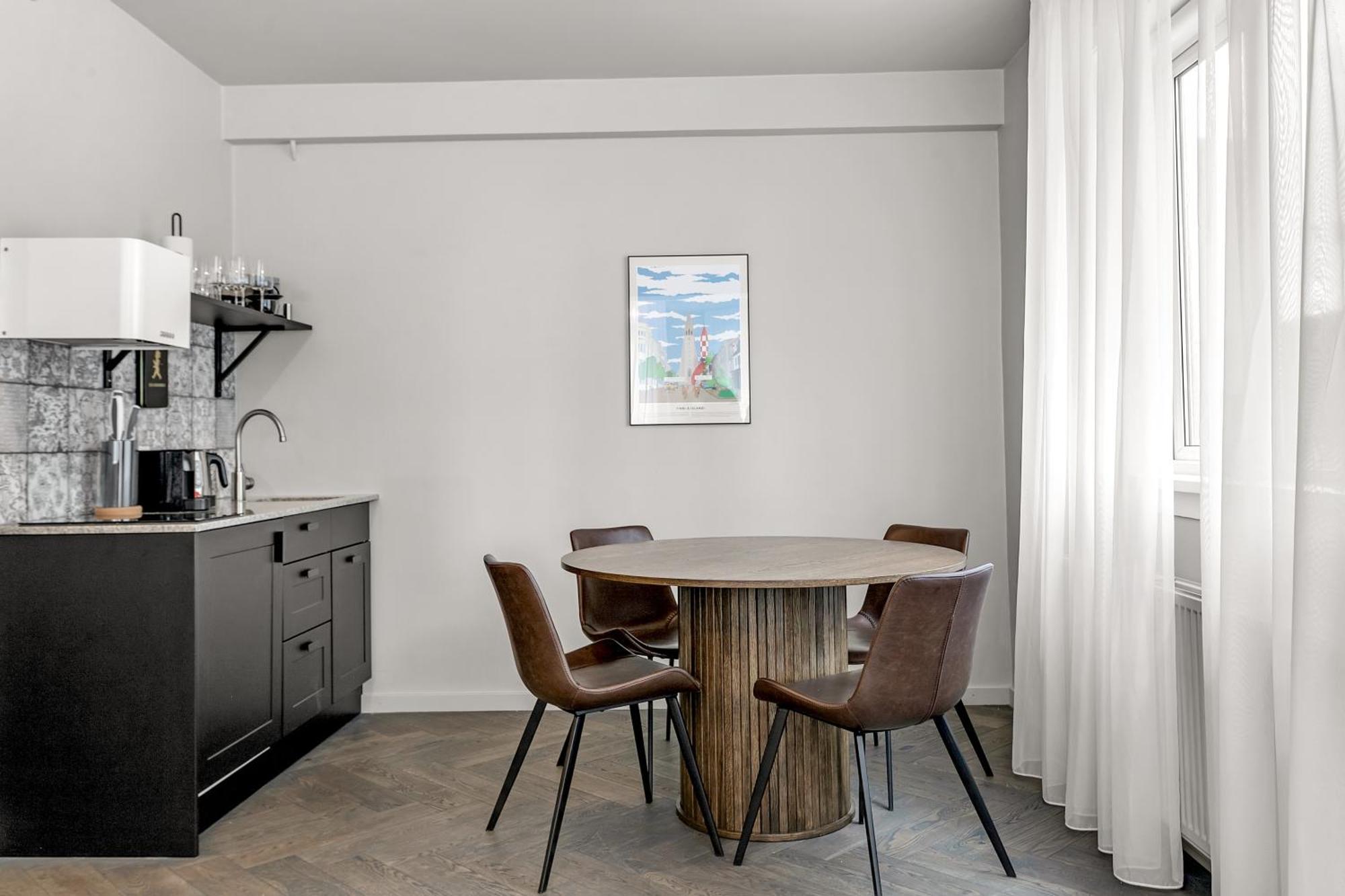 Aparthotel The Swan House By Heimaleiga 3*