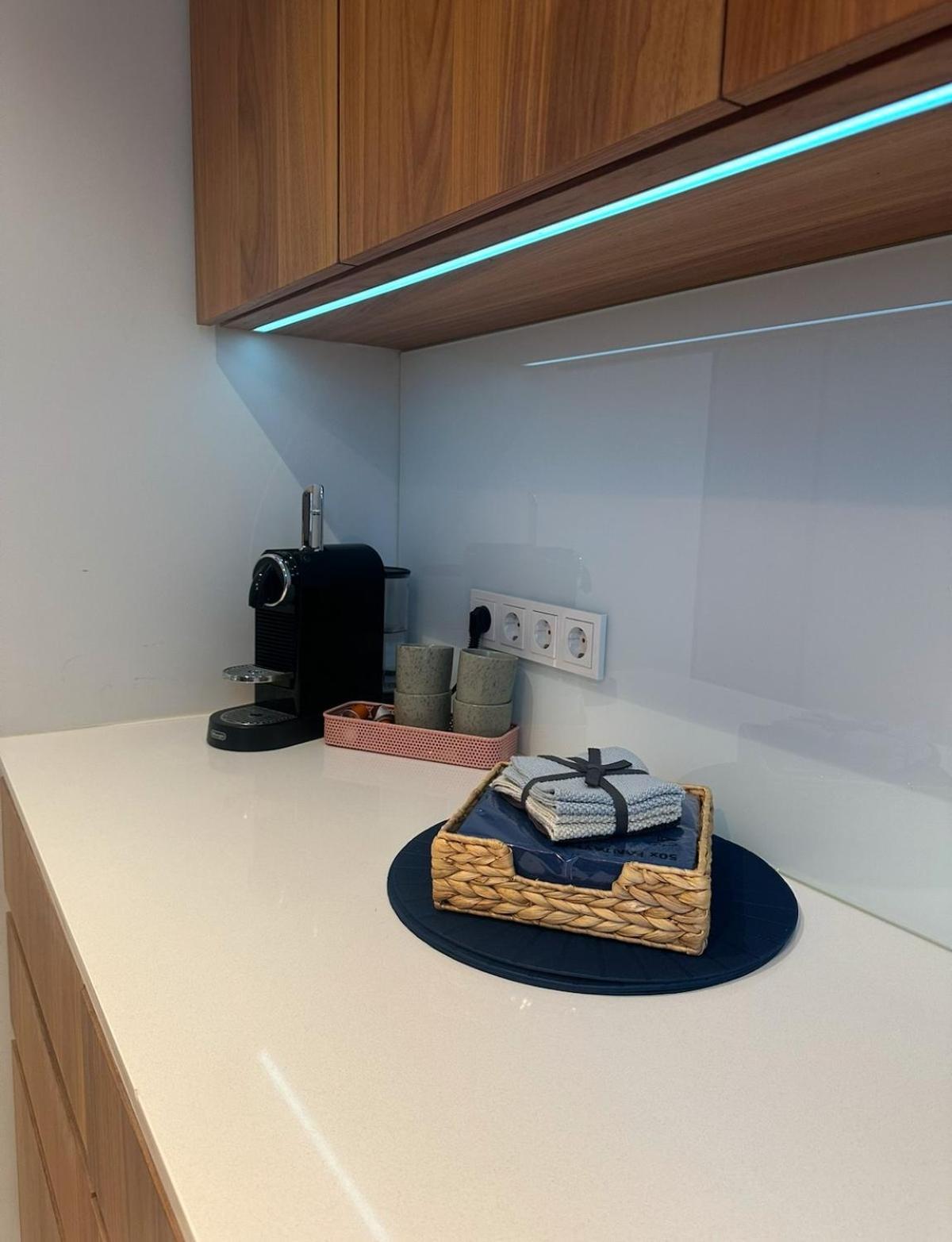 Premium Queen Downtown Apartment Reykjavik