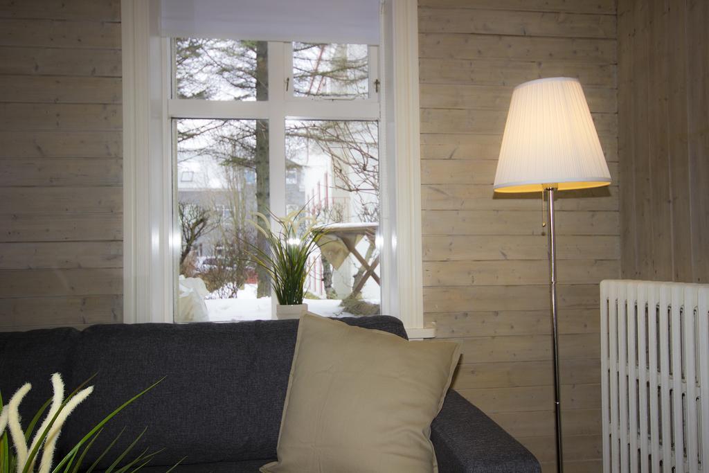 101 Mar * Reykjavík