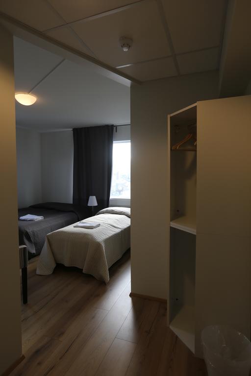 100 Iceland 3* Reykjavik