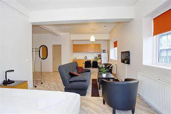 The Swan House -