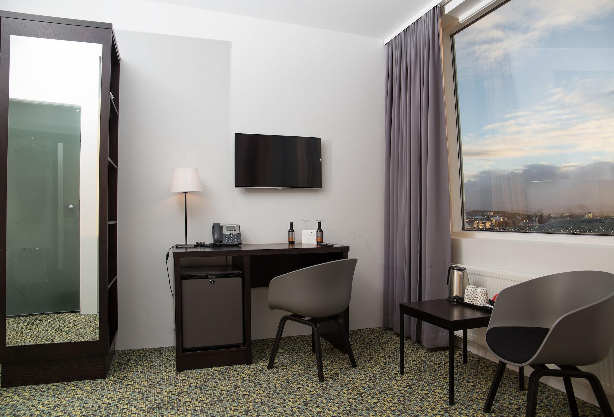 Center Plaza Hotel
