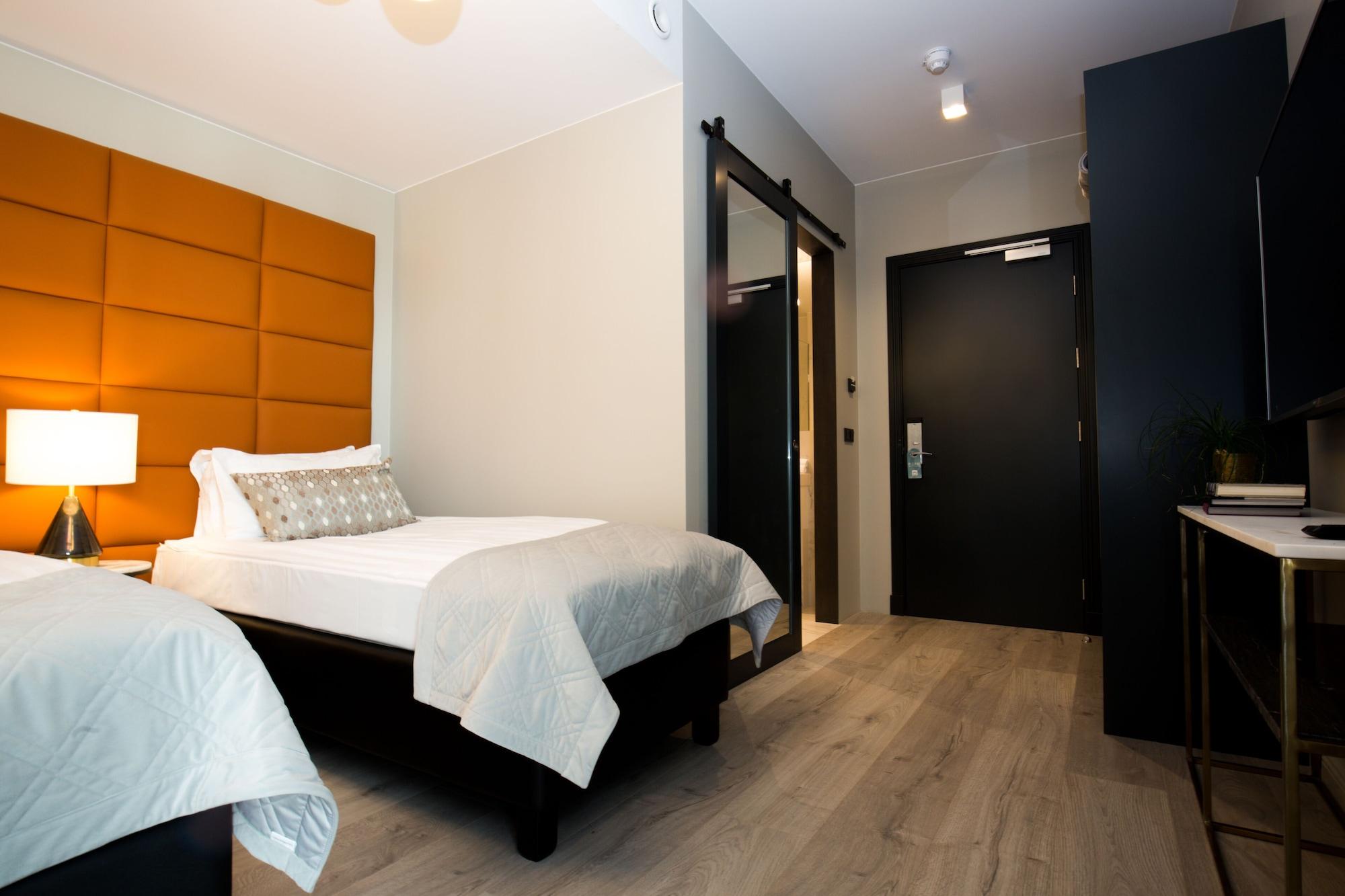 Midtown Hotel 3*