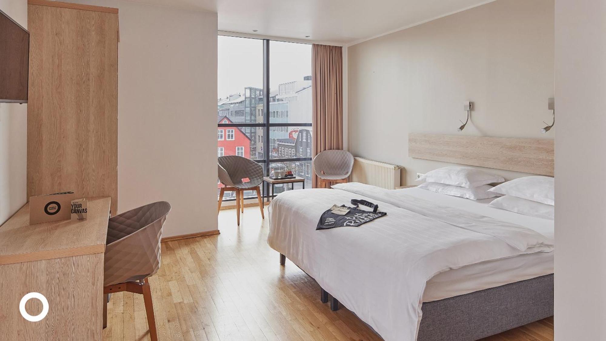 Center Plaza Hotel 4*