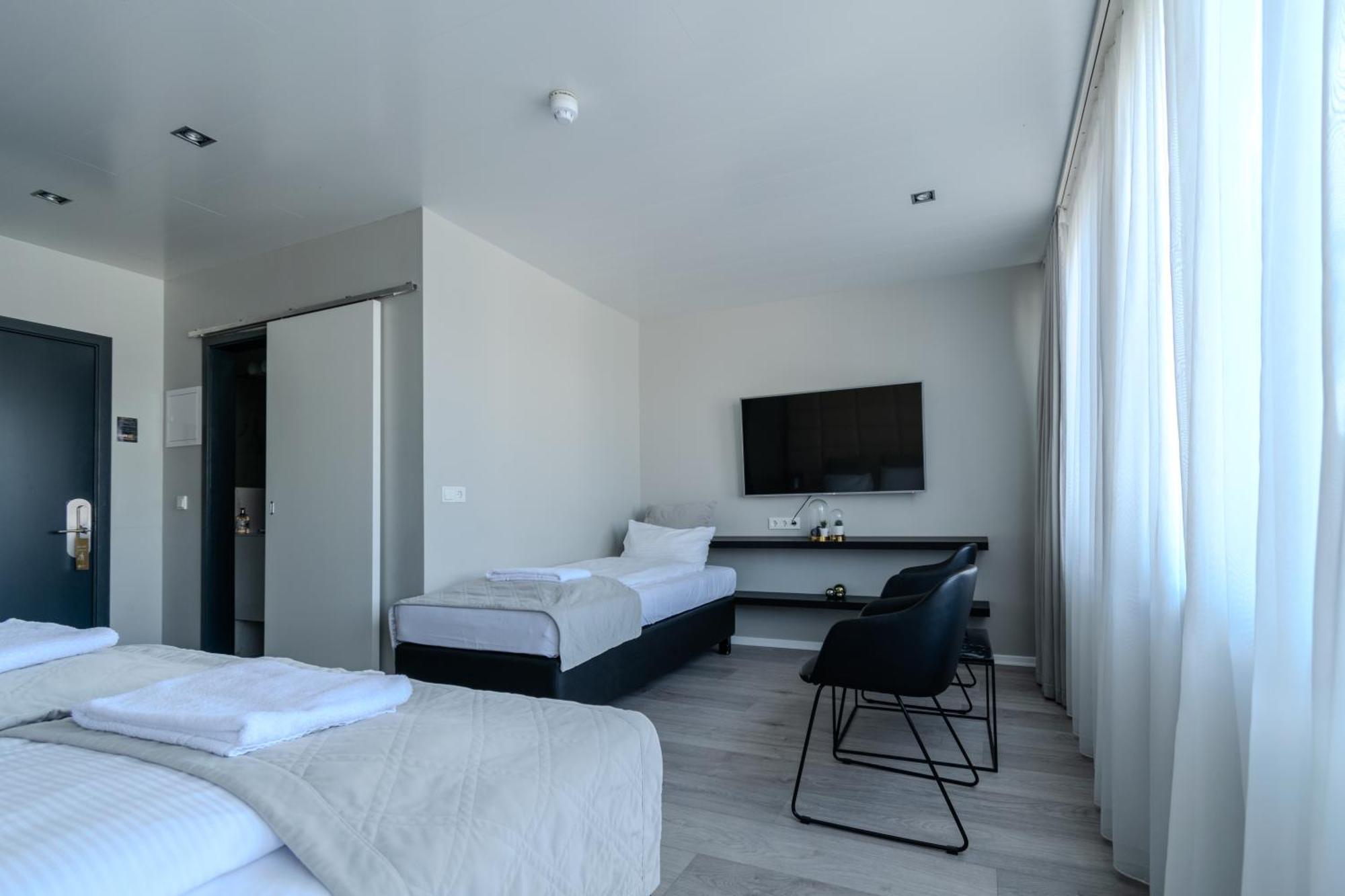 Hotel Midtown 3*