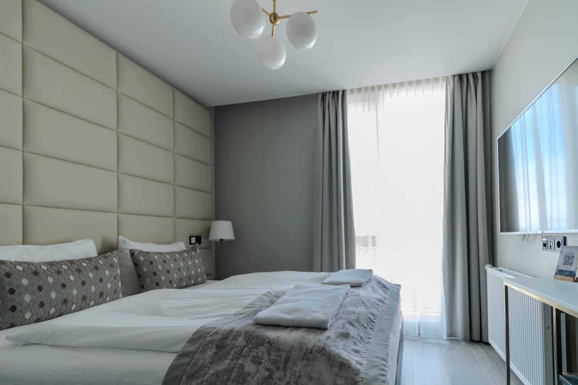Midtown Hotel