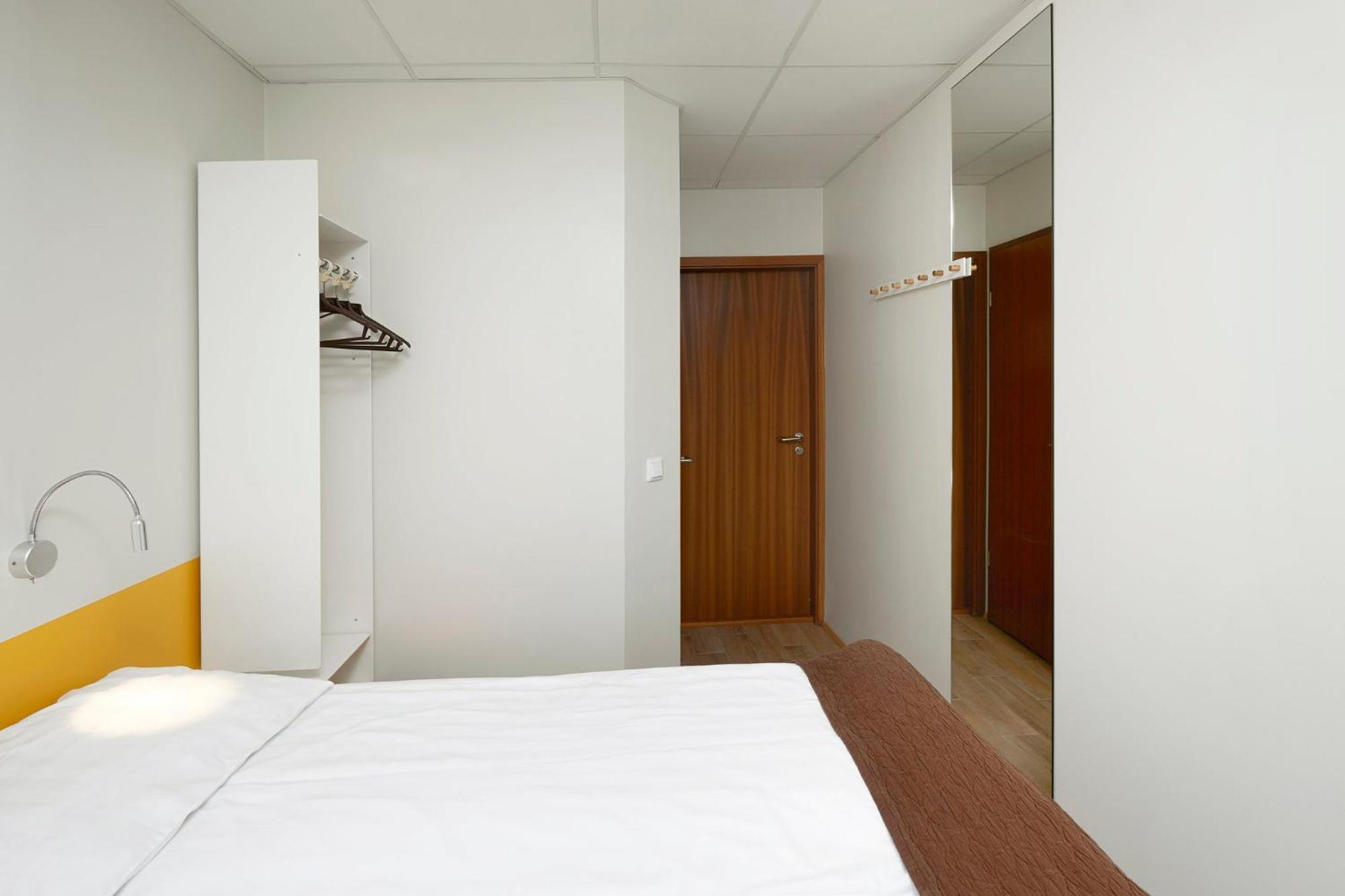 Hotel Cabin 2*