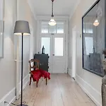 Sudurgata - Authentic Reykjavik Style Apartment