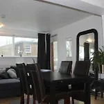 Beautiful Studio Apt. Walking Distance To Dt Rvk.