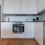 Sunny Central Downtown Apartment