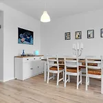 V53 Lovely 2 Bedroom Apartment In Reykjavik