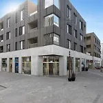 Modern Apt In Central Reykjavik