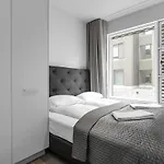 Modern Apt In Central Reykjavik