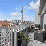 Penthouse In Central Reykjavik - Amazing View