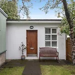 Cozy Studio Apartment In Reykjavik City Center