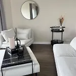 Brand New Modern Apartment In Central Reykjavik