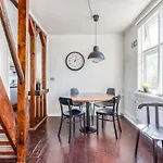 Sem Apartments
