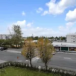 Lovely 3-Bedroom Apartment - Great Location