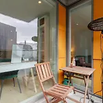 Cozy And Modern Apartment - Best Location In Reykjavik