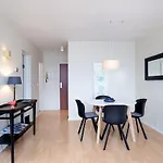 Overlooking The City, Bright & Cozy - Free Parking