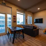 Center Apartments - Esja