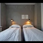 Sem Apartments