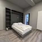 Hh Apartments