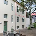 Cosy Apartment In The Old West Reykjavik Center