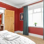 Charming Apartment - Amazing Downtown Location