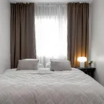 Cheerful 3Br Down Town Newly Renovated