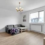 Cozy 1-Bedroom Apartment