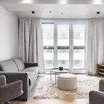 Modern, Stylish & Comfortable Apartment
