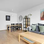 Bright 1Br Apartment With A View