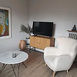 Cosy Apartment In The Old West Reykjavik Center