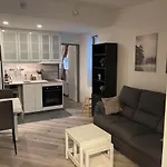 Askur\'S Crib: 1 Bed Apartment